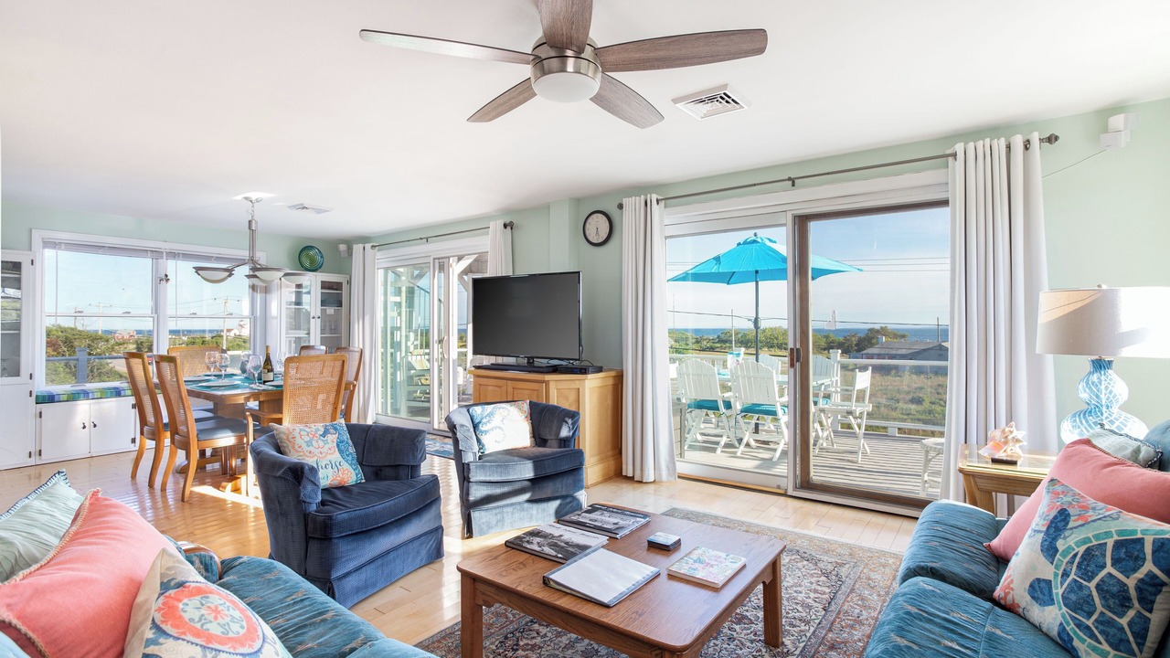 Photo of Livingroom in Point Judith