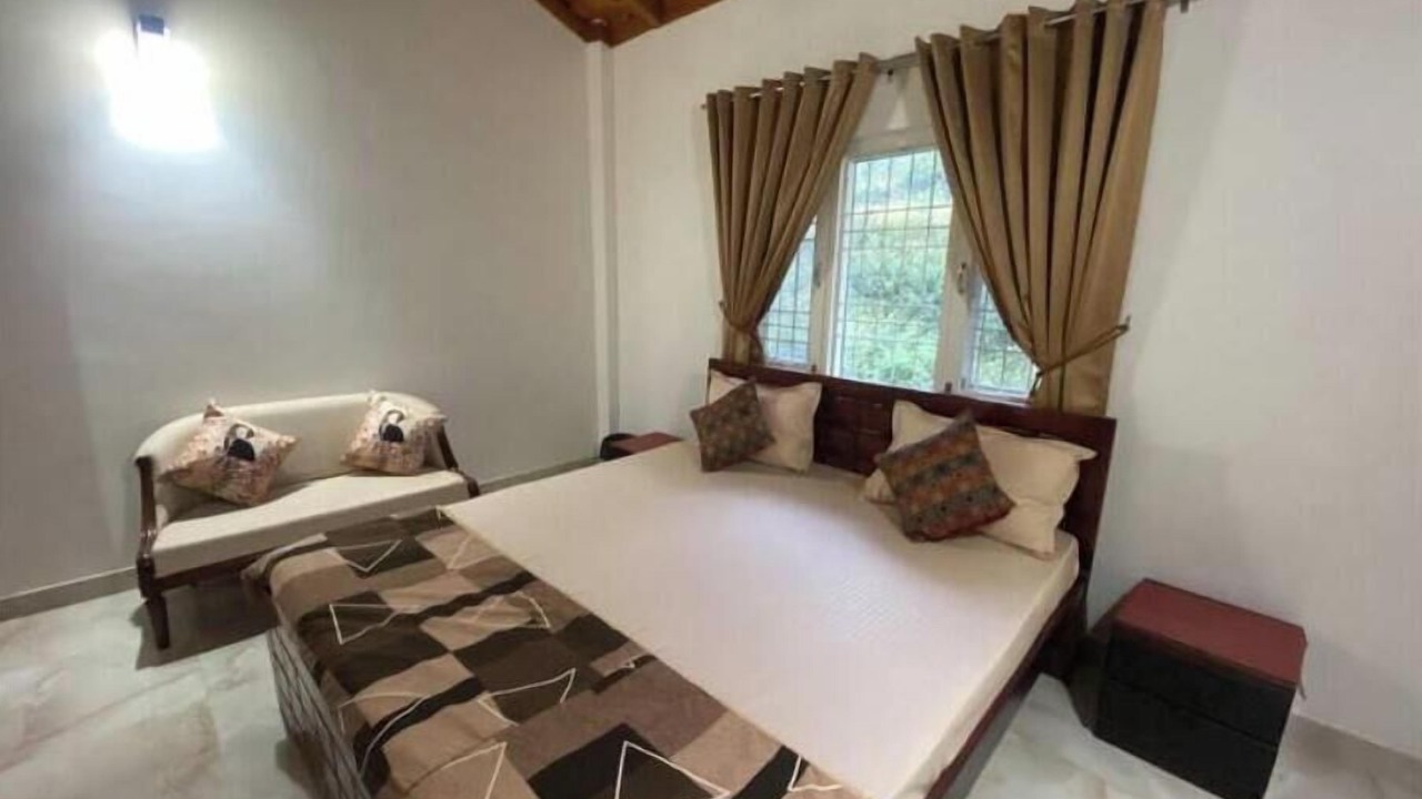 Photo of Bedroom in Bhowali