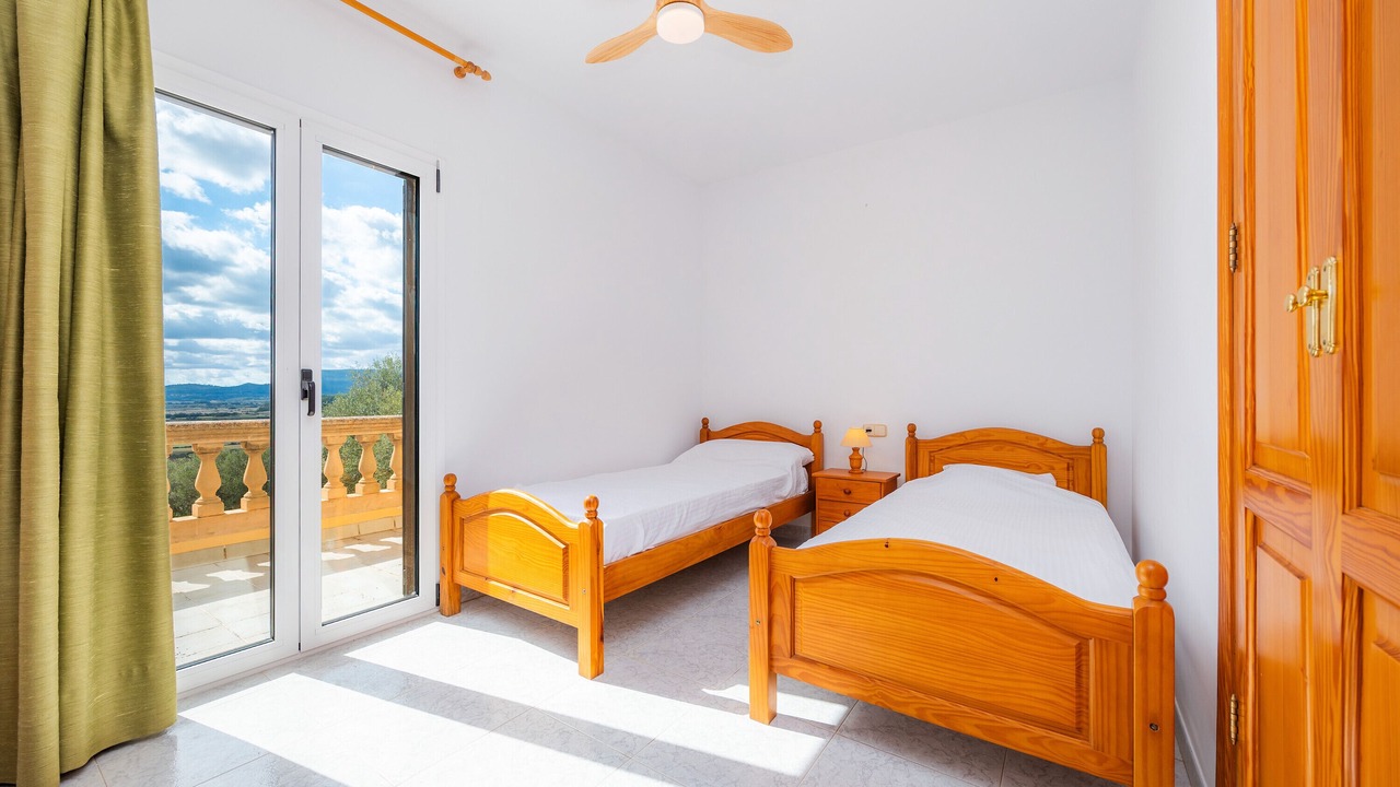 Photo of Bedroom in Pina