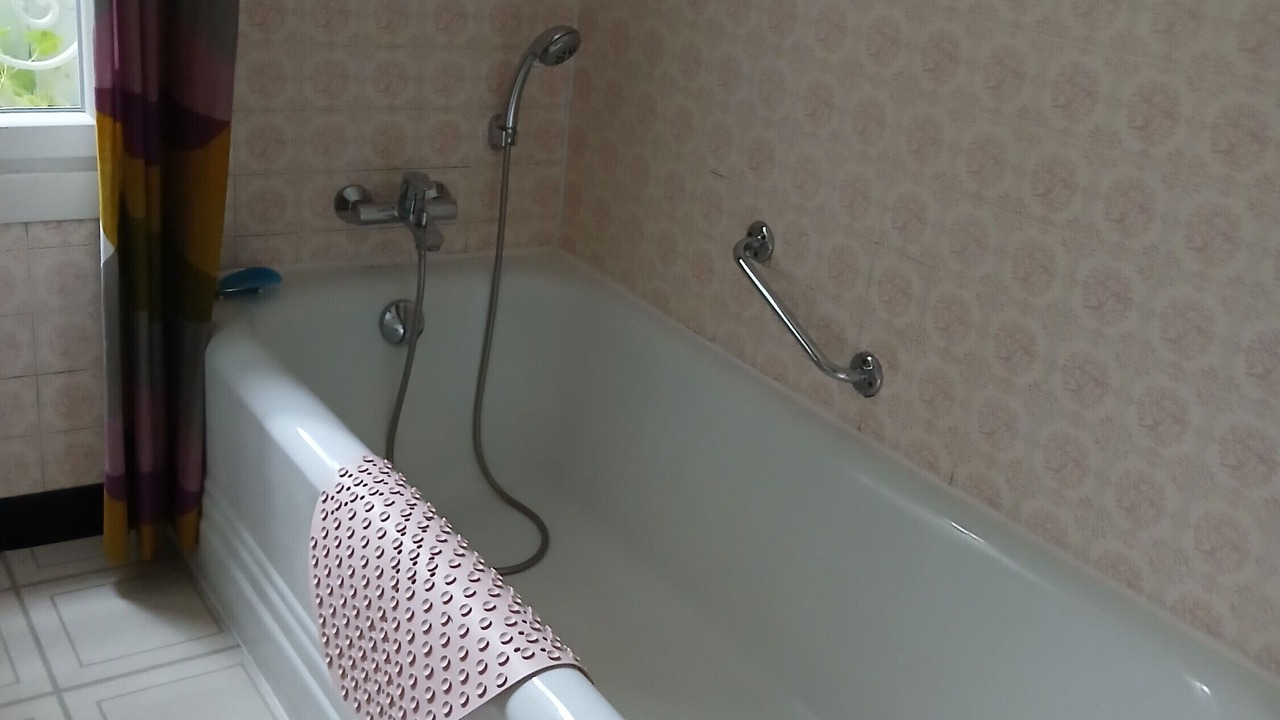 Photo of Bathroom in Saint-Aignan