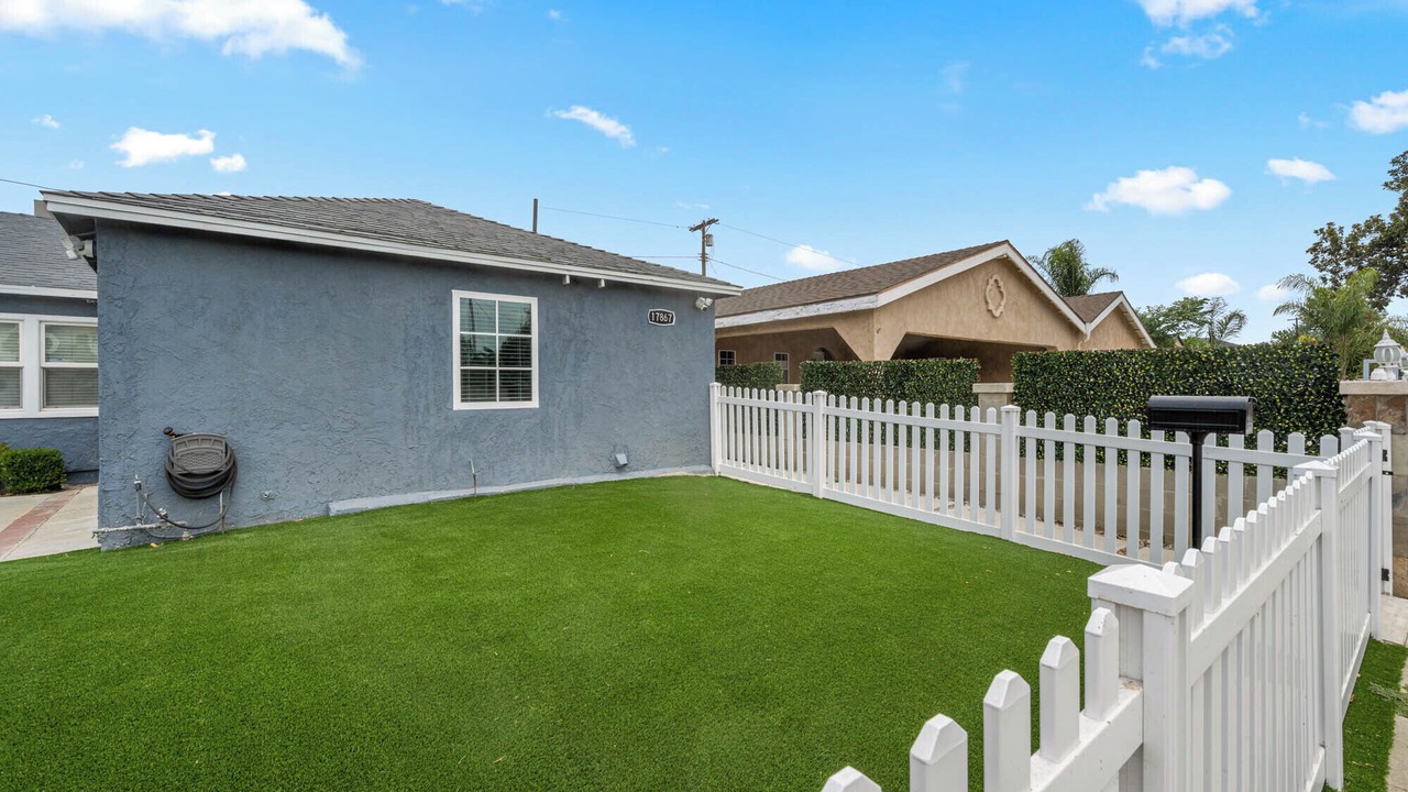 Photo of Outdoor in Reseda