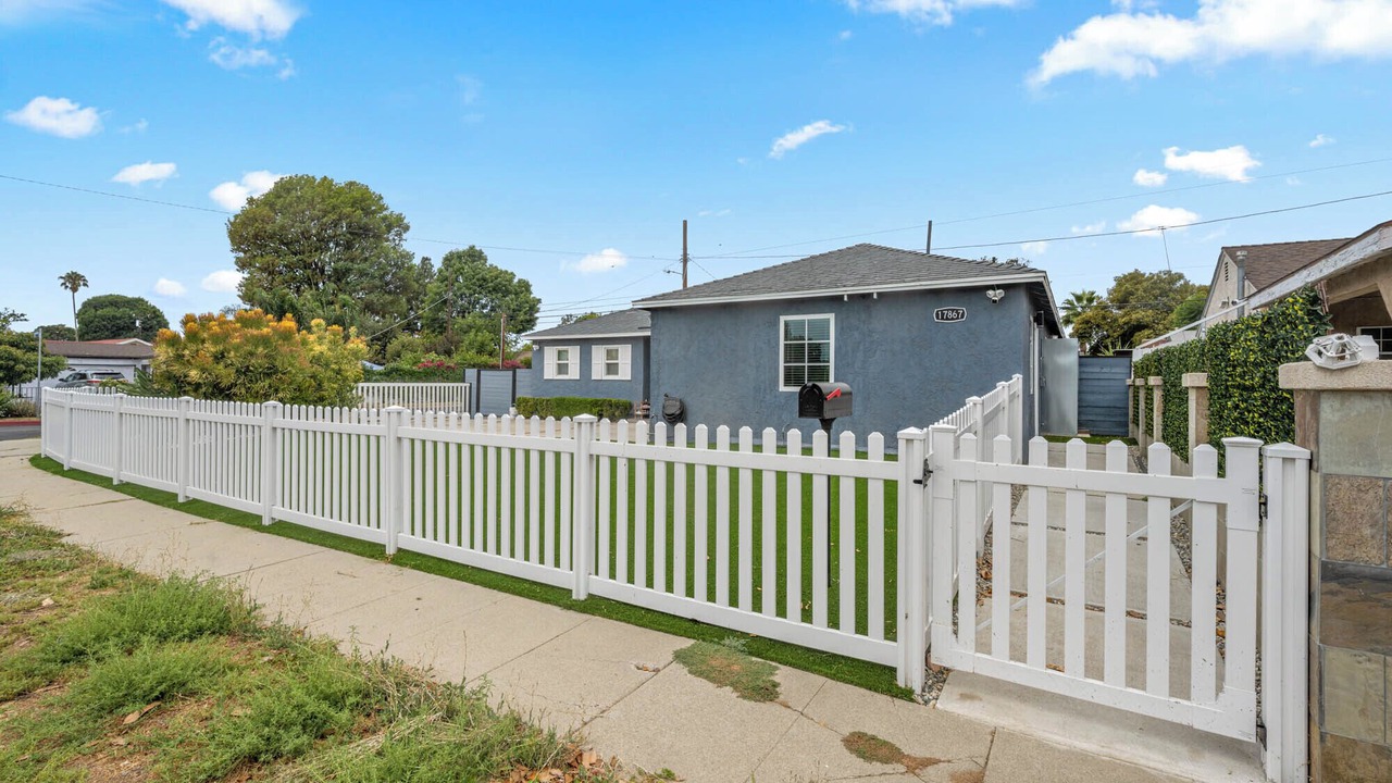 Photo of Outdoor in Reseda