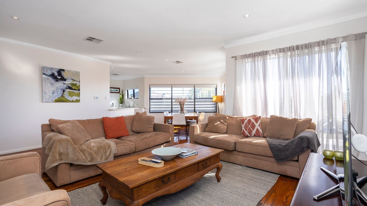 Photo of Livingroom in Scarborough