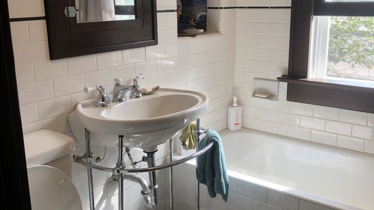 Photo of Bathroom in Downtown Eastside