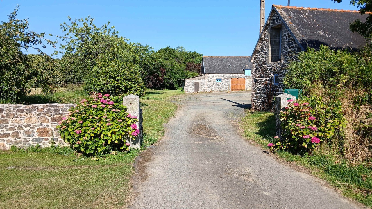 Photo of Outdoor in Saint-Clet