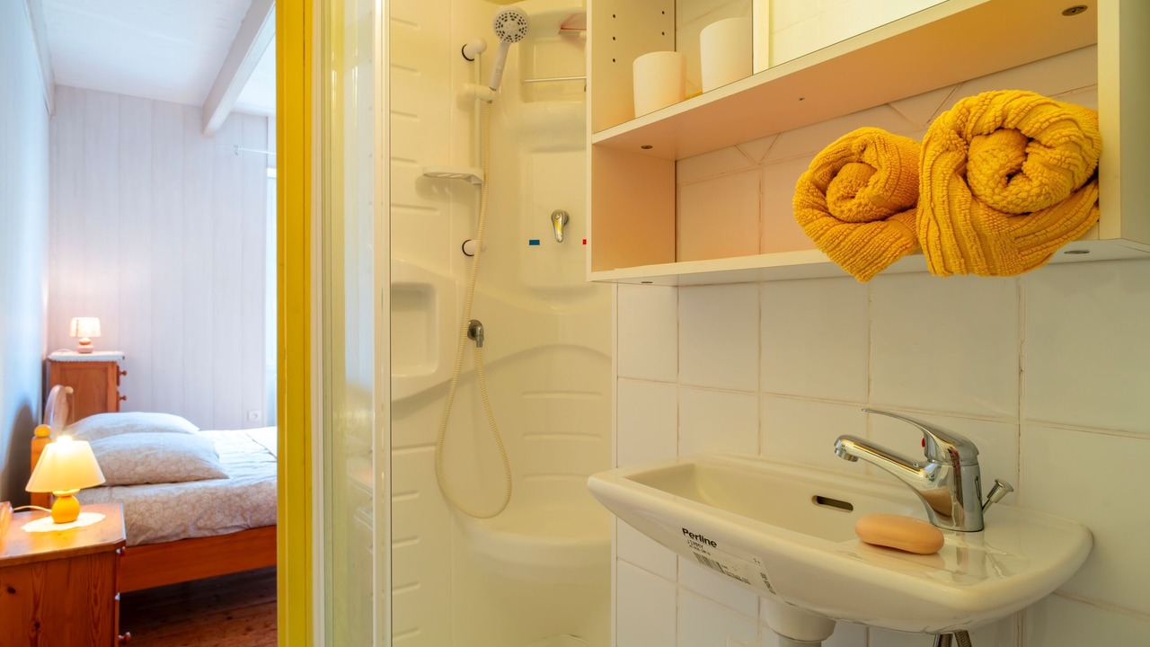 Photo of Bathroom in Plomodiern