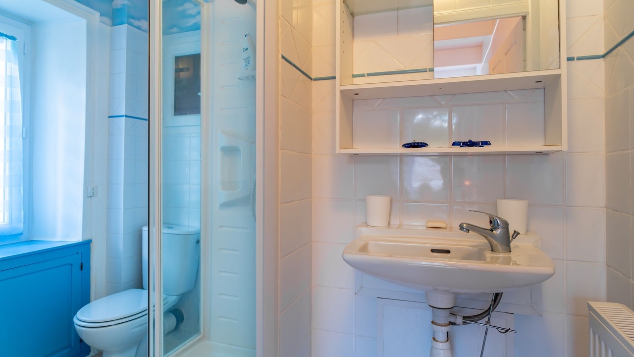 Photo of Bathroom in Plomodiern