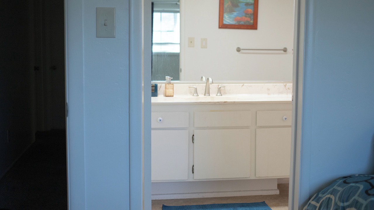 Photo of Bathroom in Tehachapi