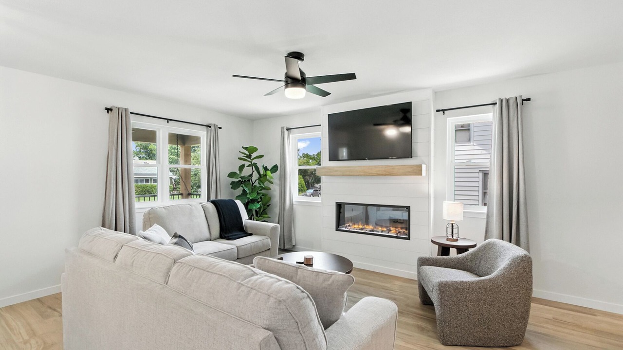 Photo of Livingroom in Baraboo