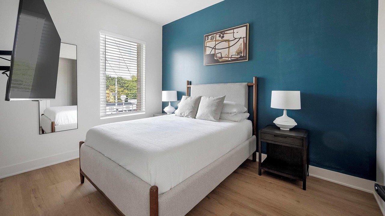 Photo of Bedroom in Inglewood
