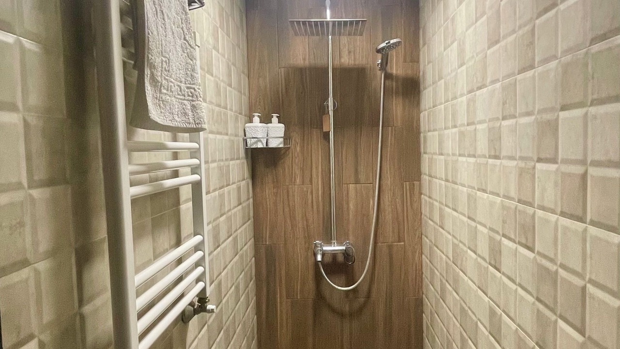 Photo of Bathroom in Kentron