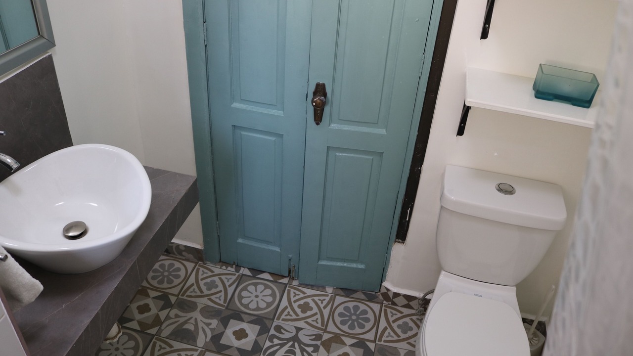 Photo of Bathroom in Downtown Mexico City