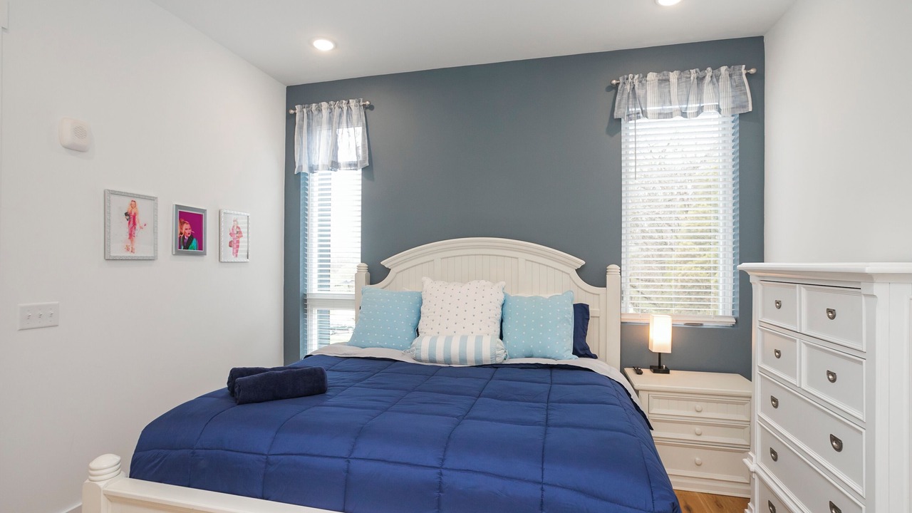 Photo of Bedroom in Inglewood