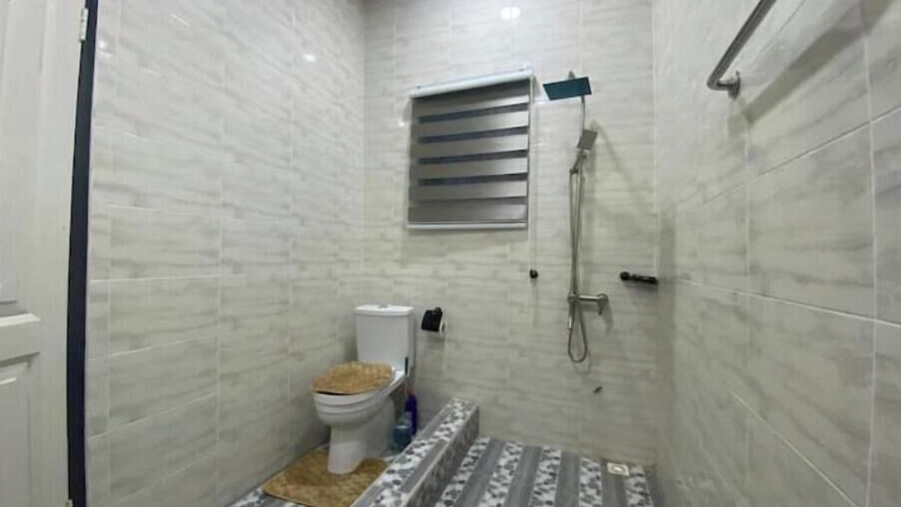 Photo of Bathroom in Janman