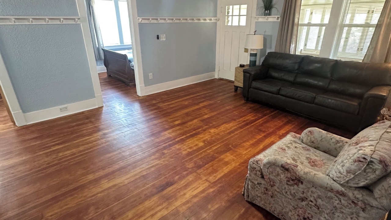 Photo of Livingroom in Globe