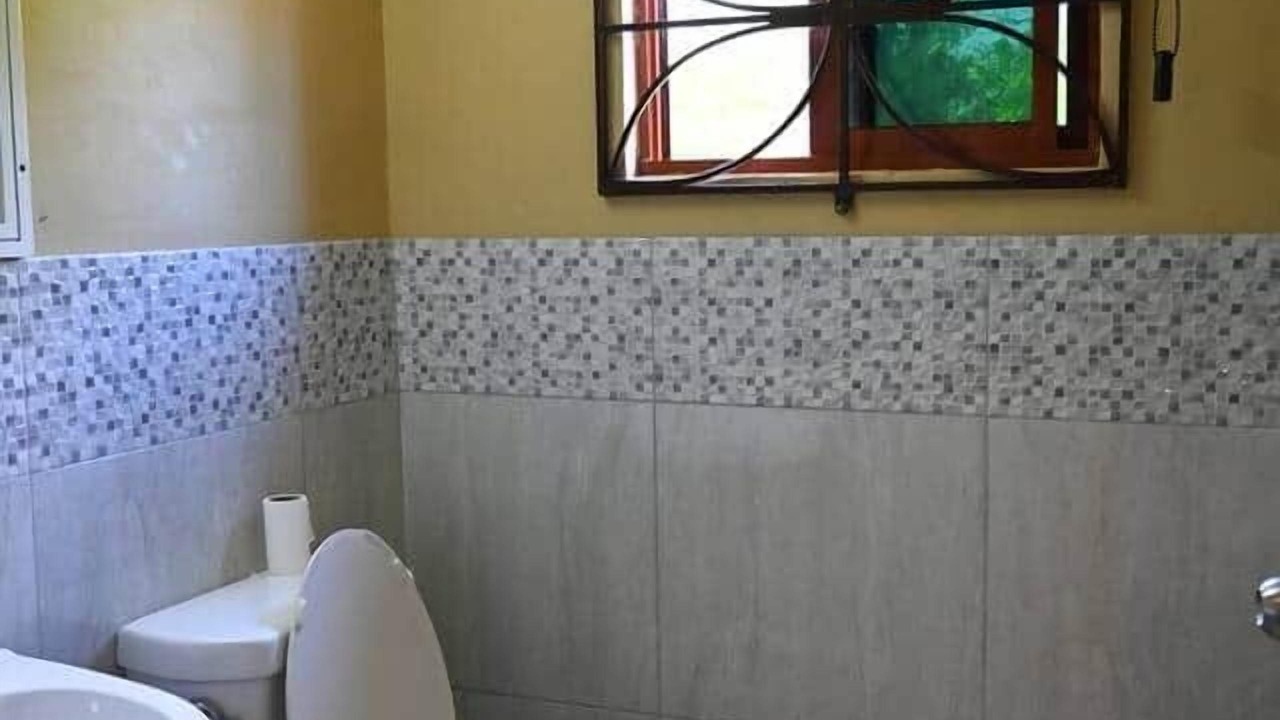 Photo of Bathroom in Runaway Bay