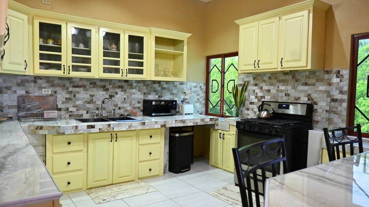 Photo of Kitchen in Runaway Bay