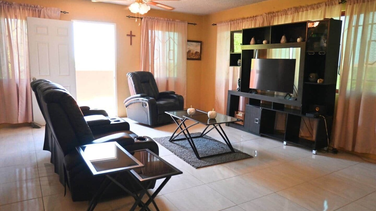 Photo of Livingroom in Runaway Bay