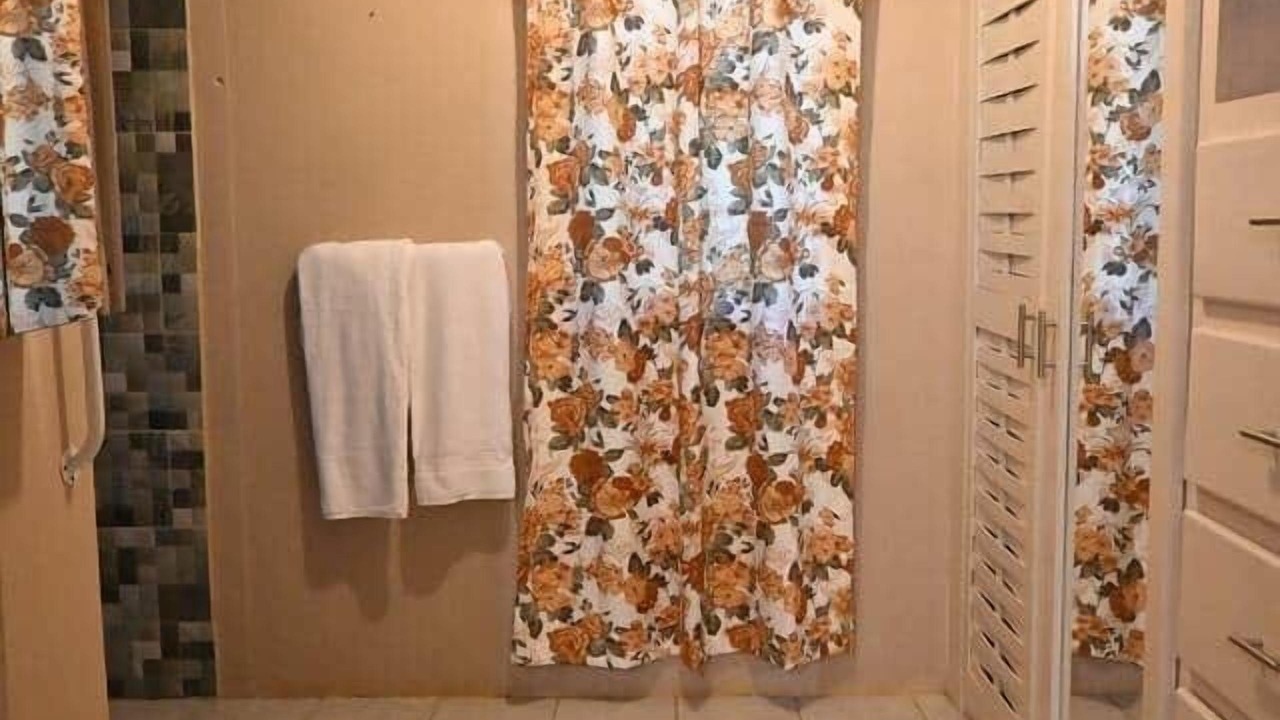 Photo of Bathroom in Runaway Bay