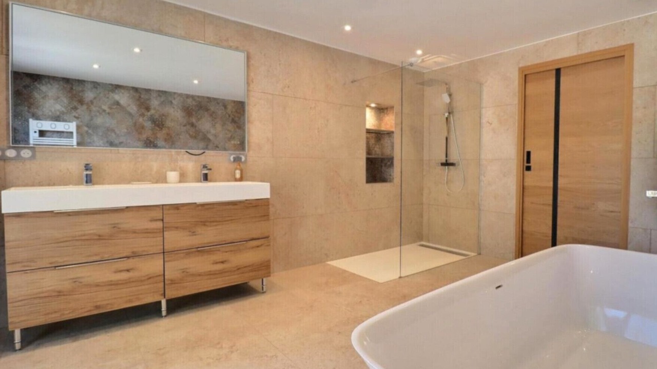 Photo of Bathroom in Espenel