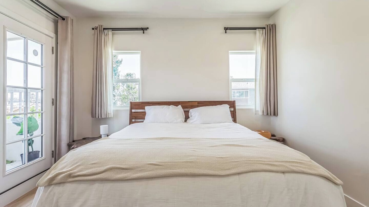Photo of Bedroom in Downtown Los Angeles