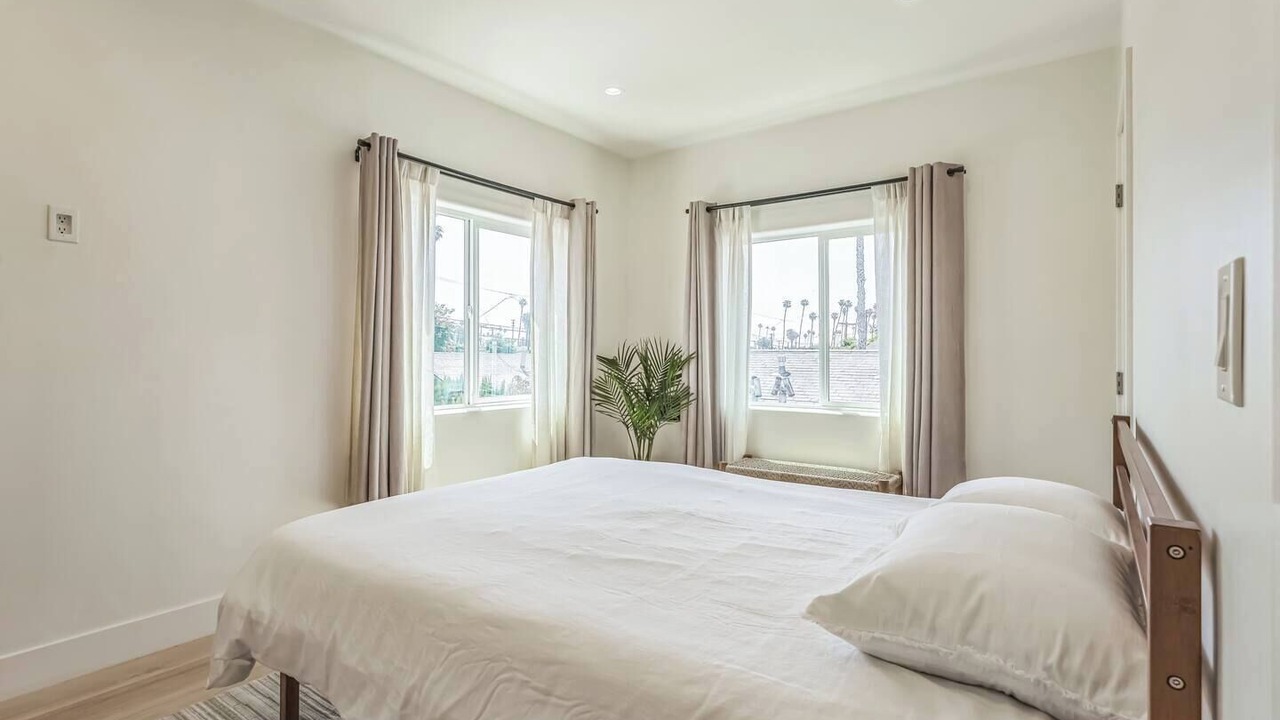 Photo of Bedroom in Downtown Los Angeles