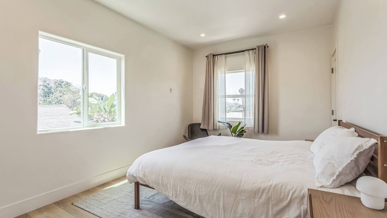 Photo of Bedroom in Downtown Los Angeles