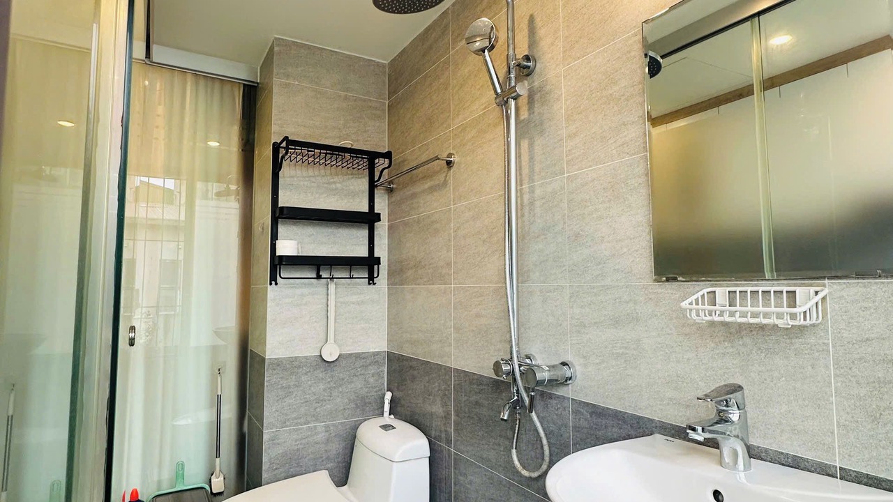 Photo of Bathroom in Old Quarter