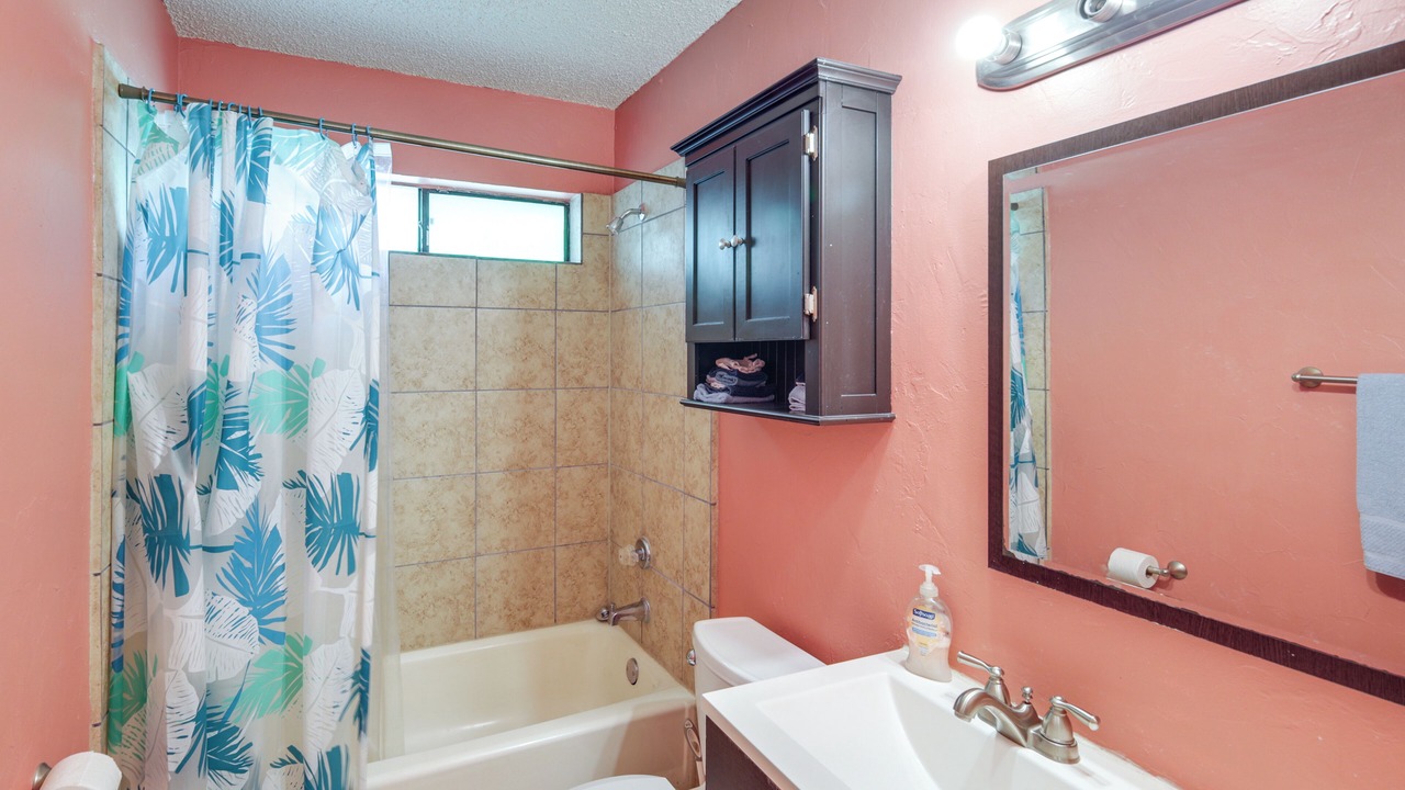 Photo of Bathroom in Central Arlington