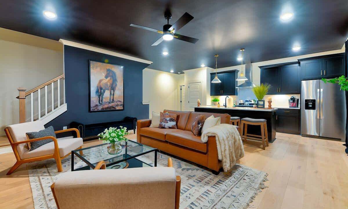 Photo of Livingroom in Talbot's Corner