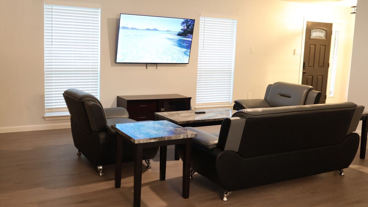 Photo of Livingroom in Flower Mound