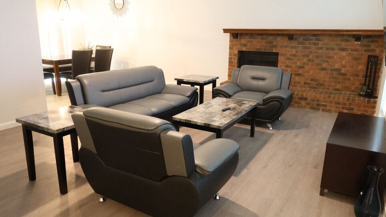 Photo of Livingroom in Flower Mound