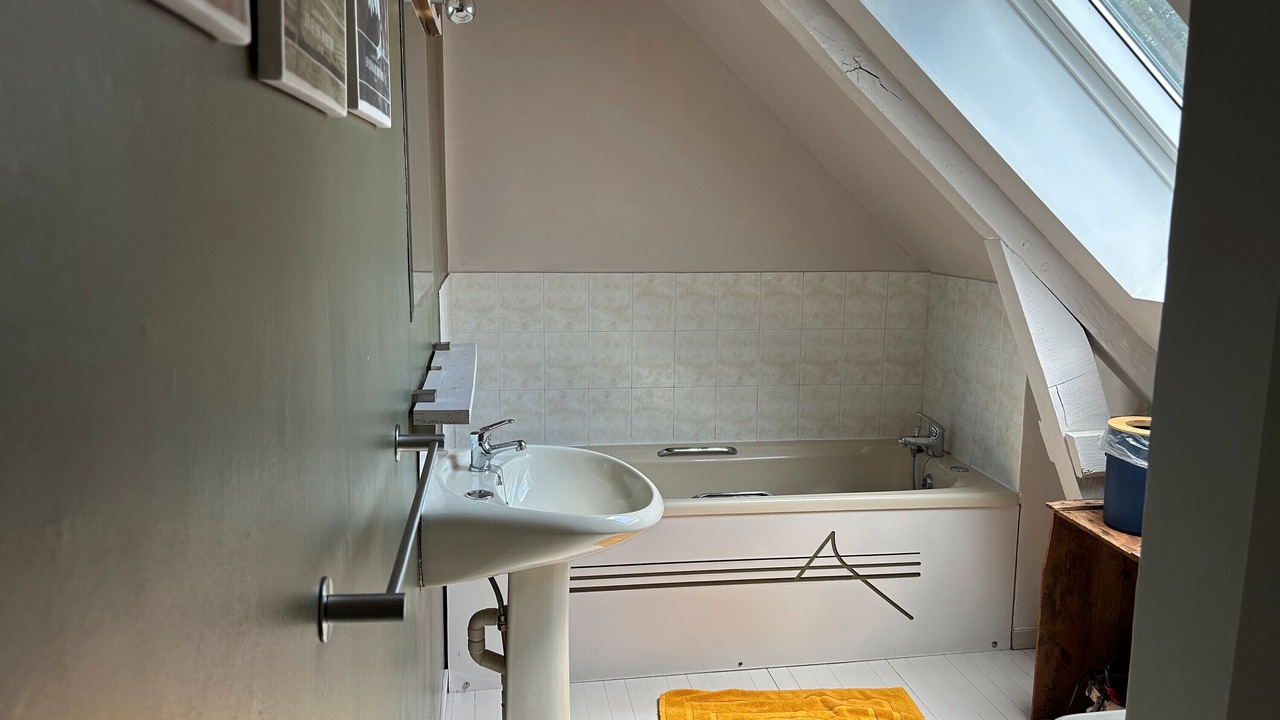 Photo of Bathroom in Cleguerec