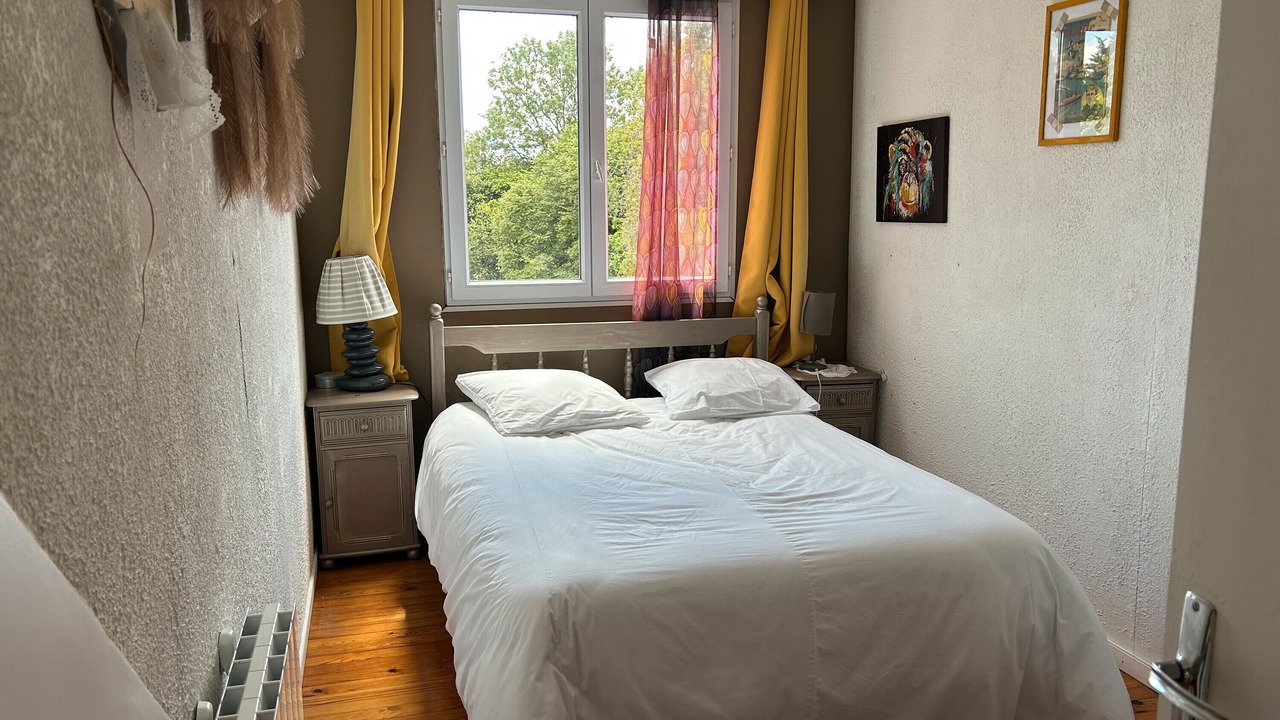 Photo of Bedroom in Cleguerec
