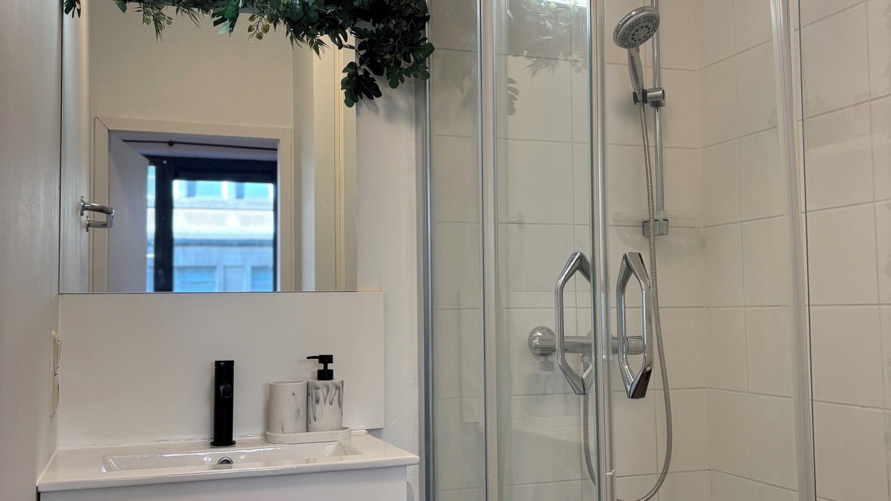 Photo of Bathroom in Ilot Sacre