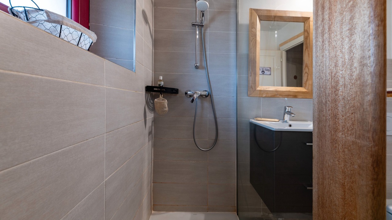 Photo of Bathroom in Vassieux-en-Vercors
