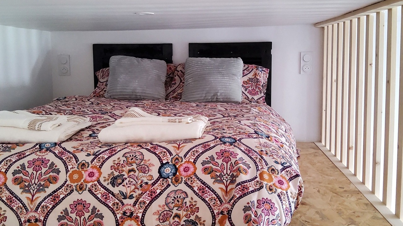 Photo of Bedroom in Isigny-le-Buat