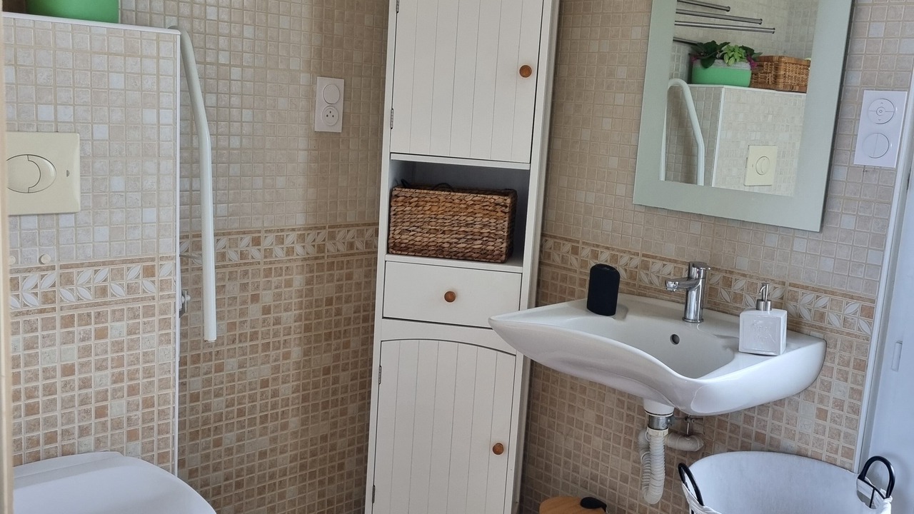 Photo of Bathroom in Isigny-le-Buat