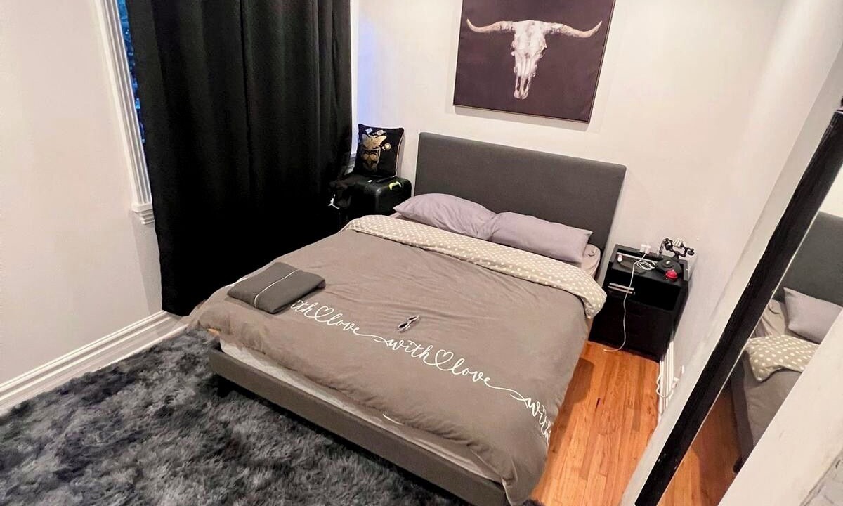 Photo of Bedroom in Reseda