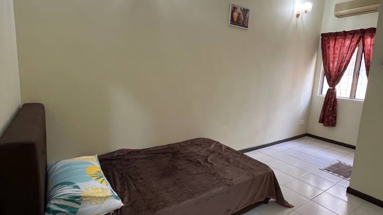 Photo of Bedroom in Taman Nirwana