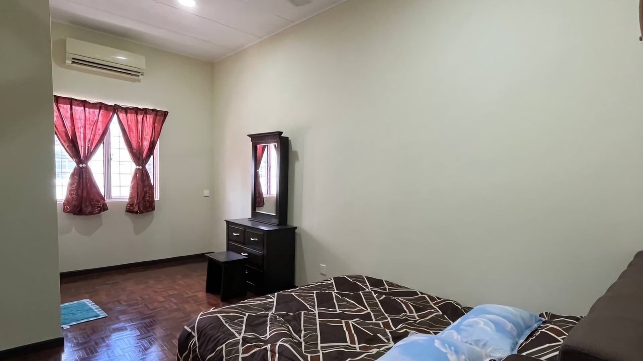 Photo of Bedroom in Taman Nirwana