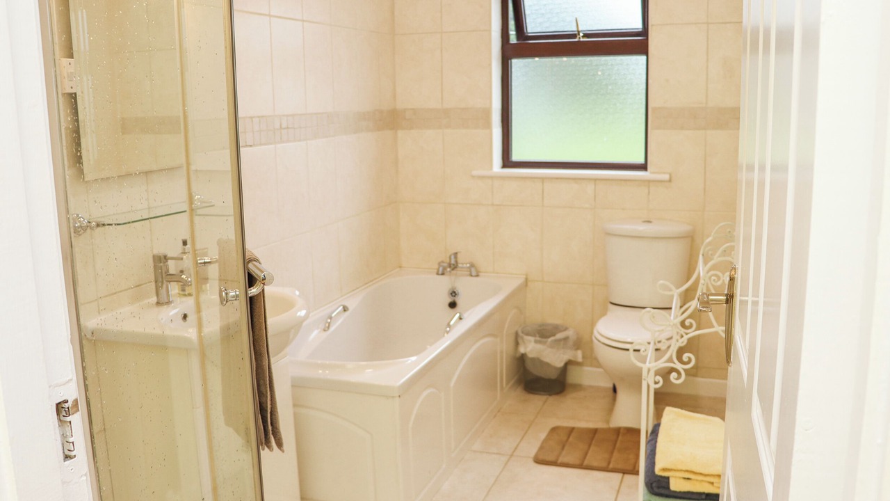 Photo of Bathroom in Adamstown