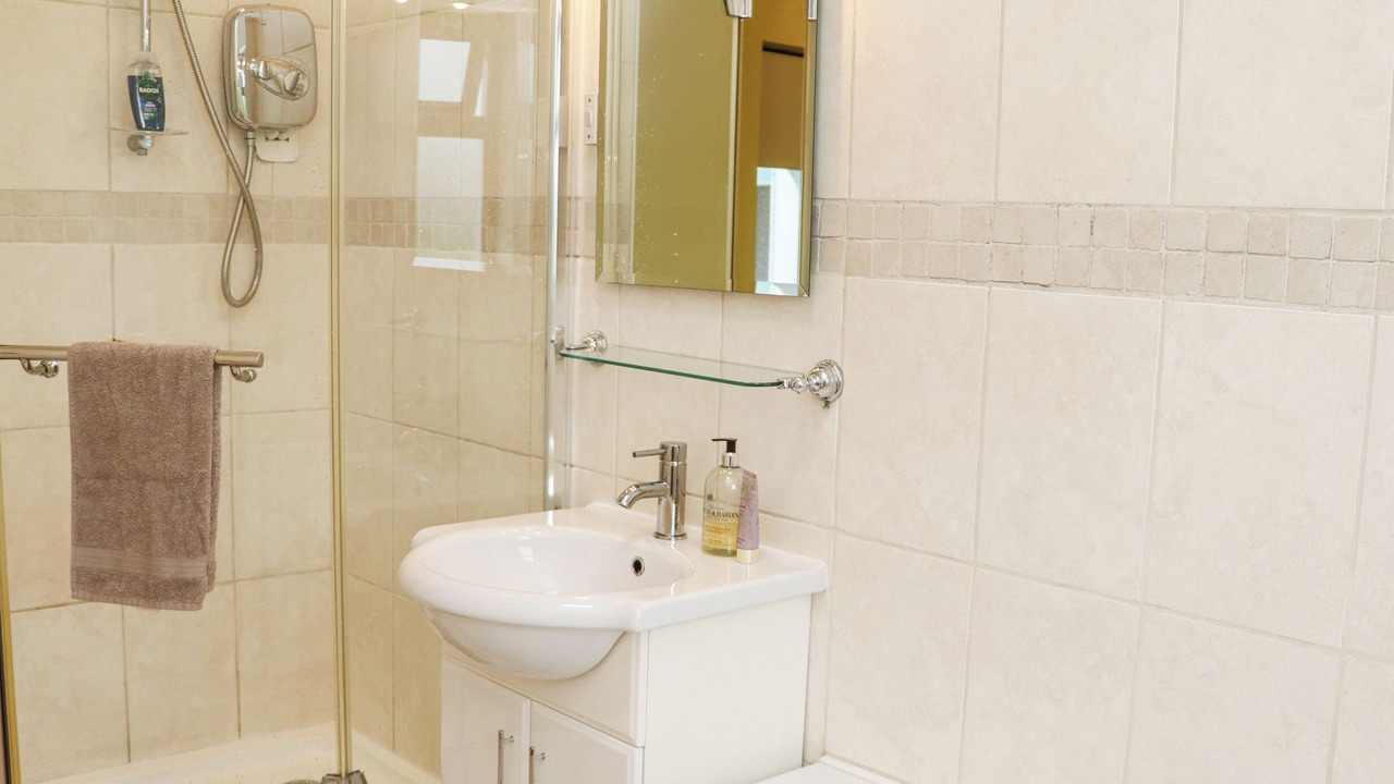 Photo of Bathroom in Adamstown