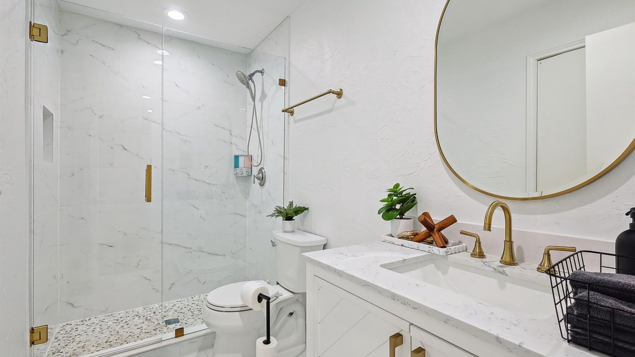 Photo of Bathroom in Las Colinas
