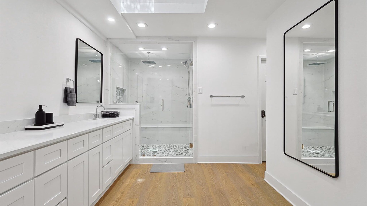 Photo of Bathroom in Las Colinas