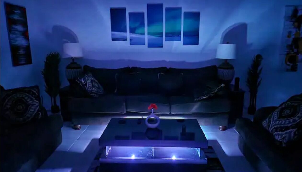 Photo of Livingroom in Hutchins