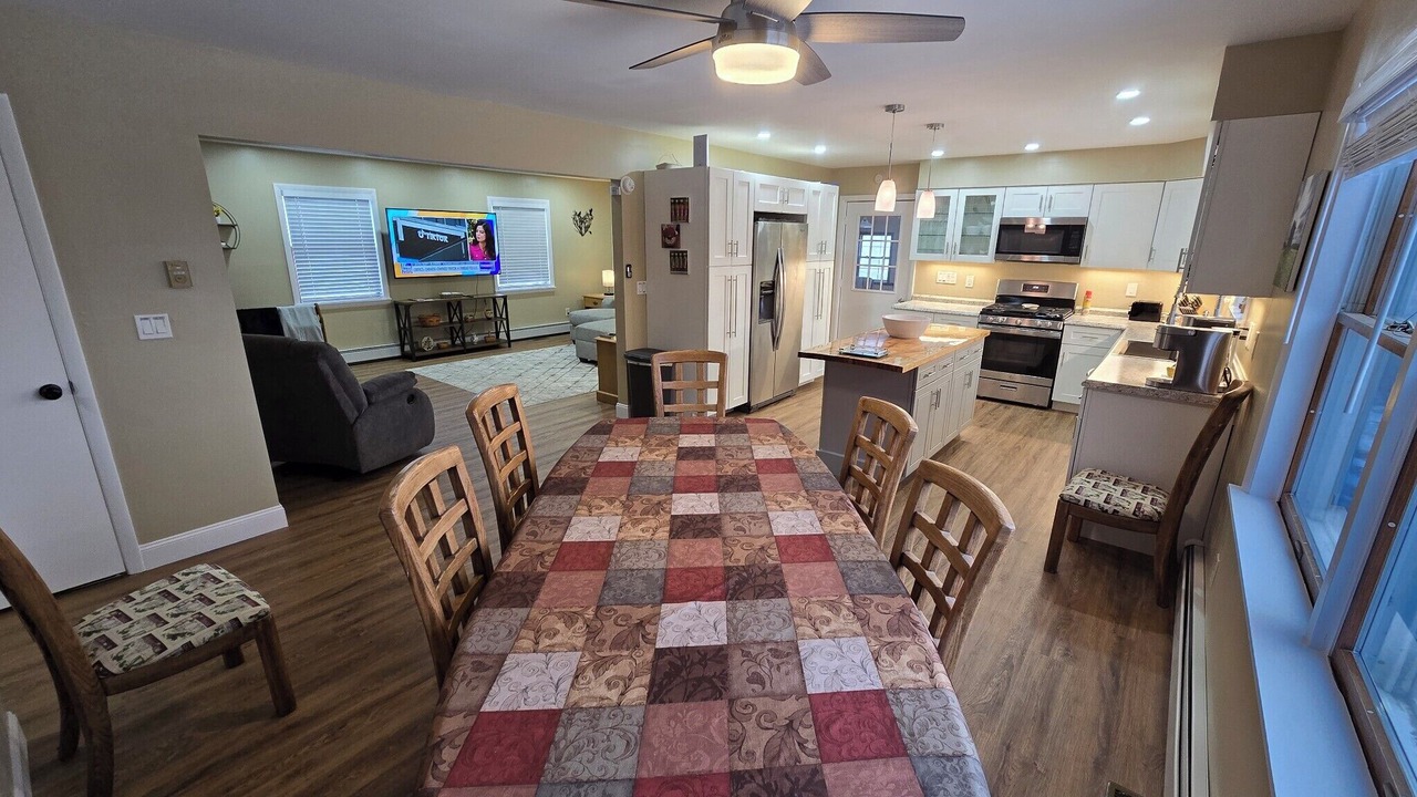 Photo of Bedroom in Granville Summit