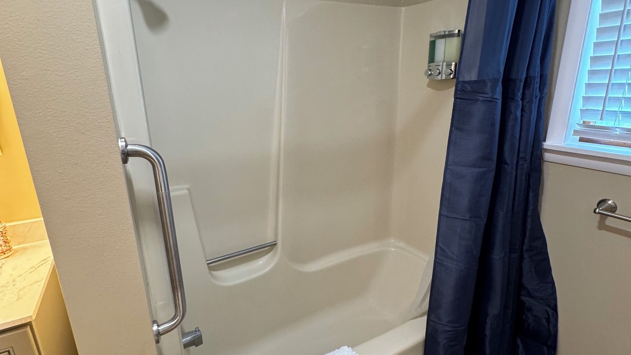 Photo of Bathroom in Granville Summit
