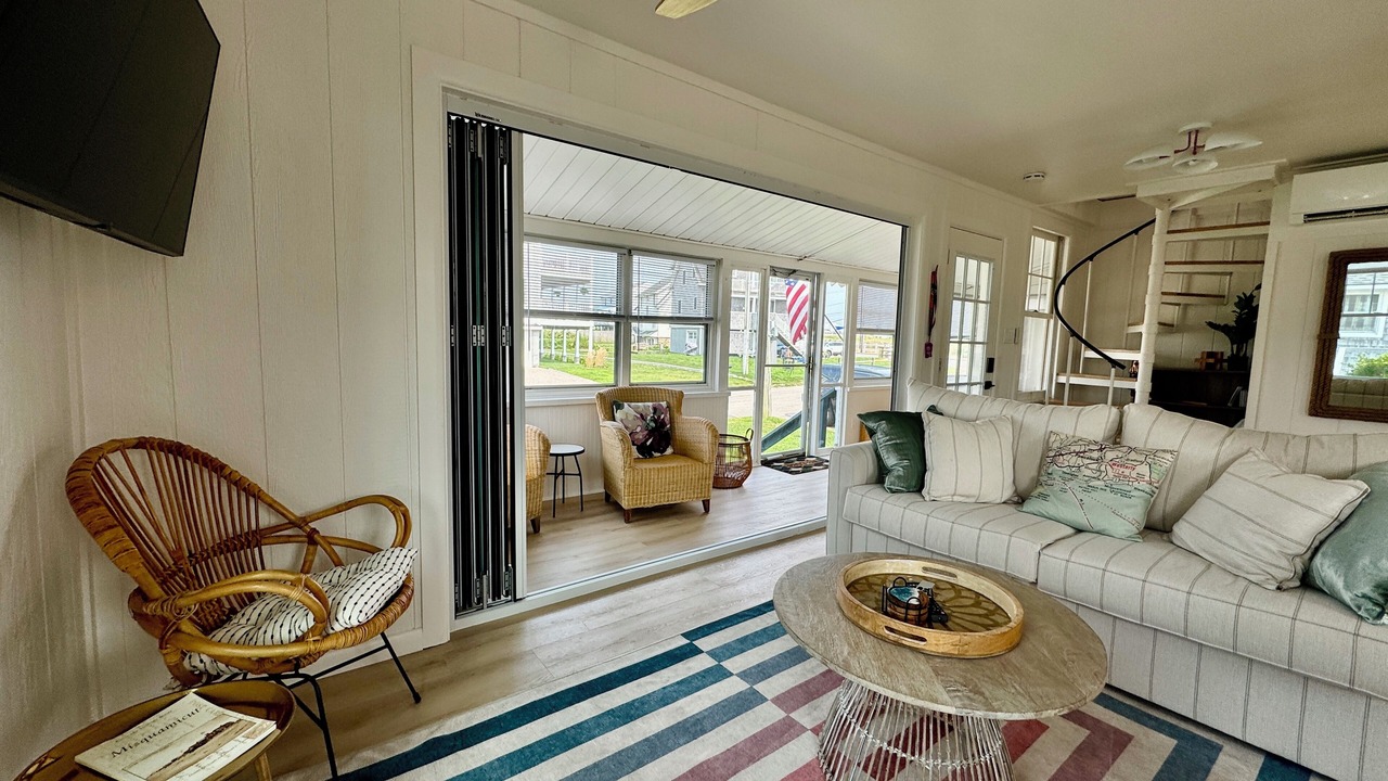 Photo of Livingroom in Misquamicut