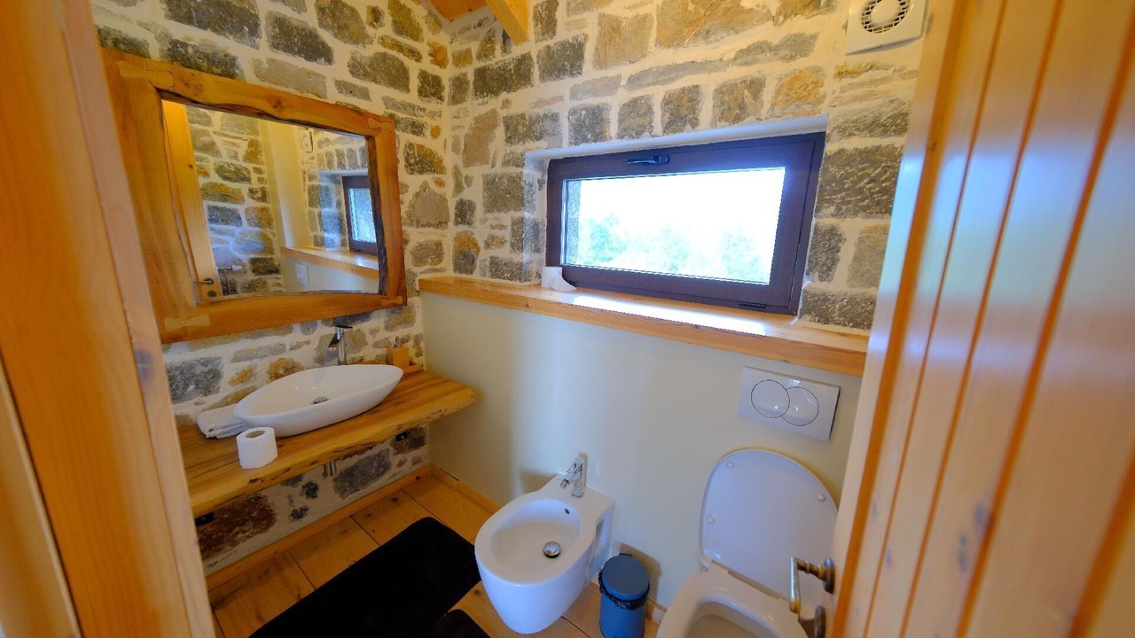Photo of Bathroom in Moscopole